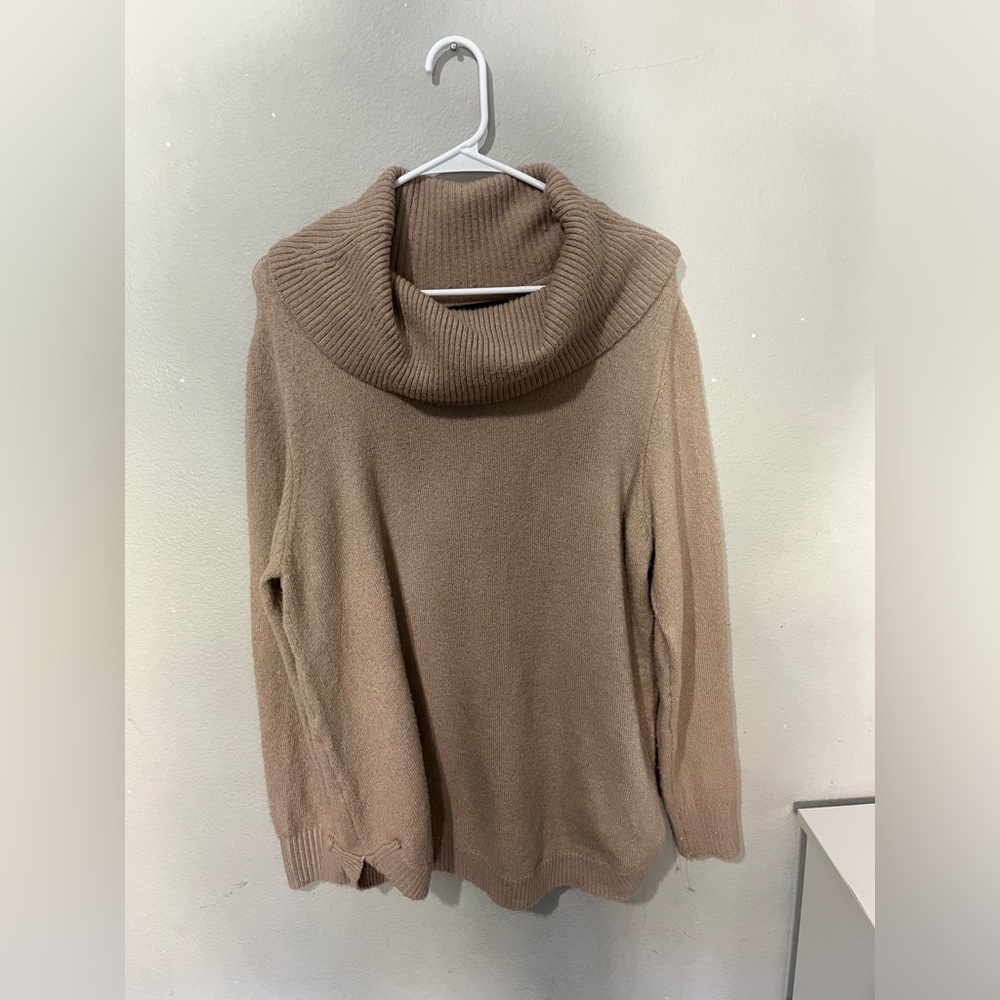 TAHARI Women's Size XL Tan Long Sleeve Cowl Neck‎ Pullover Sweater